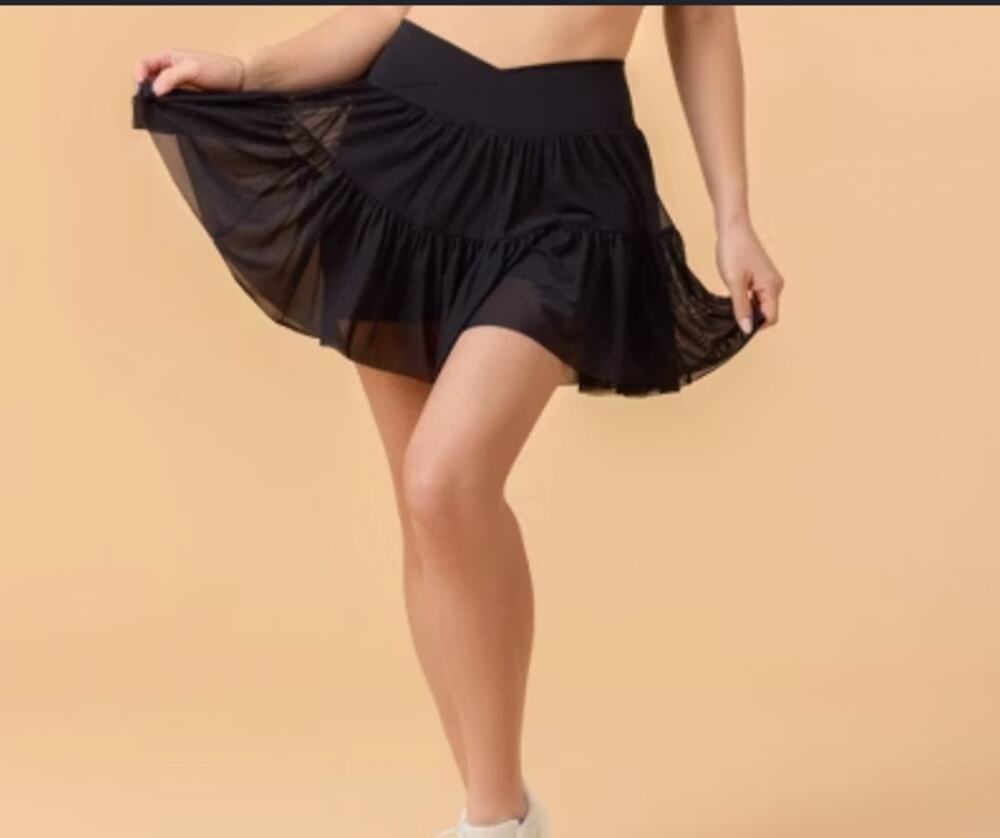 NWT Blogilates Womens Ballerine Skort Skirt Shorts Black Athletic Size Small